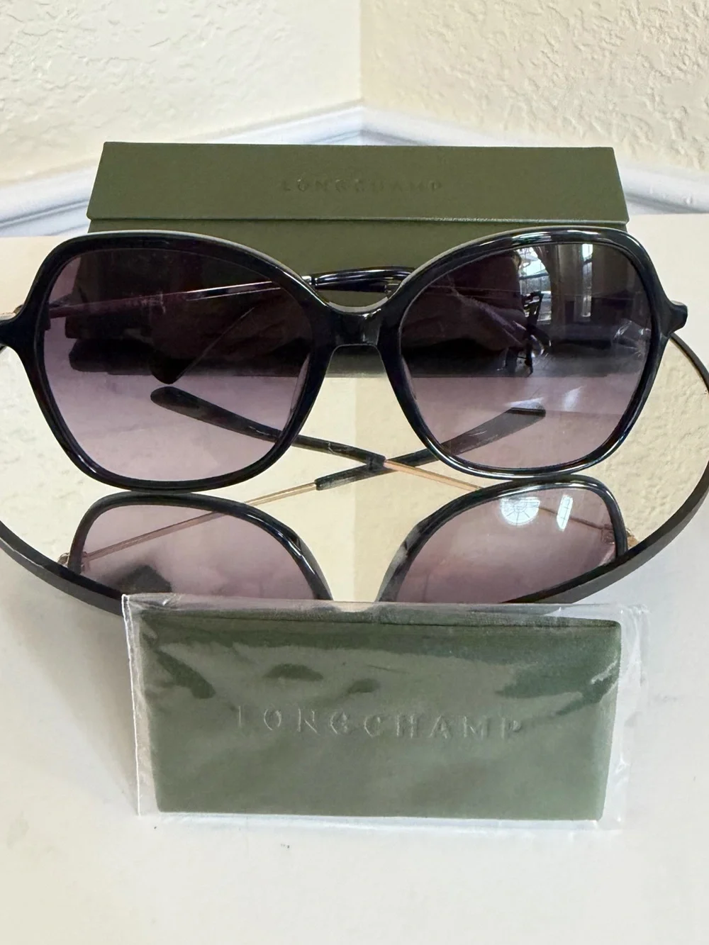 Longchamp LO705S (Color 001) Black Frame Sunglasses Purple Gradient Lenses NIB